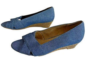 Aerosoles Shipmate Wedge Shoe Blue Denim Peep Toe  Heel Rest Women's 7.5 - Picture 1 of 10