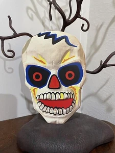 Pick Size Vintage Inspired White Skull Red Mouth Halloween Cardstock Decoration - Picture 1 of 4
