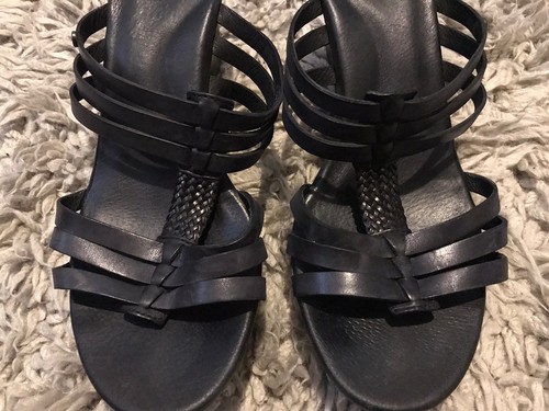 Ugg Sandals Tawnie Platform Wedge Suede Sandal Black Women's Size 8