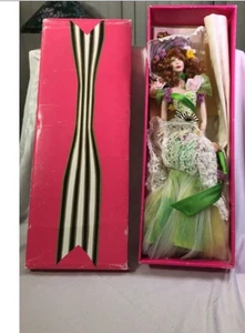 Bob Mackie Legendary Beauties SPRING 22 Zoll Porzellanpuppe mit Originalkarton - Bild 1 von 3