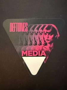 PASS collection - DEFTONES.  MEDIA PASS. RED. - Picture 1 of 2
