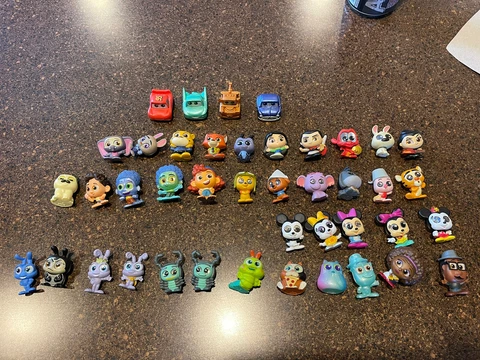 Disney Doorables Bundle! Lot of 42!  Series 9 ultra rare, And Rares Cover