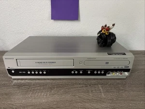 Magnavox MWR20V6 VHS Video Tape VCR/DVD Recorder No Remote - Picture 1 of 6