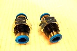 QTY 2-153160-Festo QSS-10 Push-In Schott Stecker NEU - USA VERKÄUFER - Bild 1 von 4