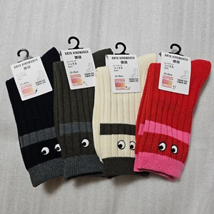 UNIQLO x ANYA HINDMARCH Heattech socks 23-25cm - Picture 1 of 8