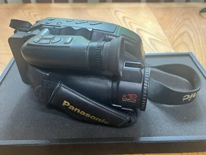 VINTAGE PANASONIC PALMCORDER IQ CAMCORDER UNGETESTET MIT AKKU UND FERNBEDIENUNG - Bild 1 von 7