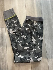 Magellan Boys Gray camo thermal pants size Medium Kids - Picture 1 of 2