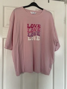 Women’s Pink Love Graphic T-Shirt Size 12/14 Worn Once Excellent Condition - Picture 1 of 4