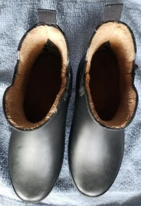 Chooka Women’s Plush Chelsea Boots, Size 7  - Picture 1 of 7