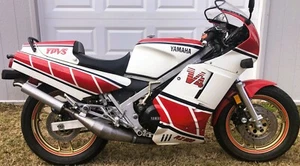 1985 Yamaha RZ500 Complete PIN STRIPING Decals Set - Red/White - Picture 1 of 11