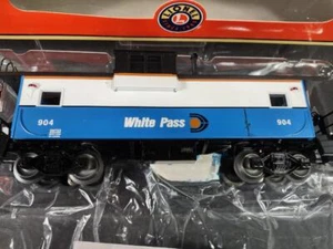 Caboose iluminado visión extendida Lionel 6-29733 White Pass & Yukon nuevo en caja. - Imagen 1 de 12