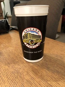 CHICAGO BLACKHAWKS OLD CHICAGO STADIUM 1994 PLASTIC TUMBLER CUP REMEMBER ROAR - Bild 1 von 4