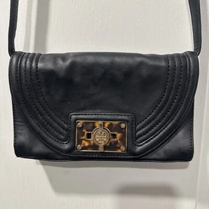 Tory Burch: Very loved classic black leather crossbody with gold & tortoise - Picture 1 of 7