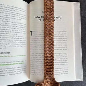 Lesezeichen zum Lesen Unikat Hund gestrickt Lesezeichen schön gehäkelt in der Nähe - Bild 1 von 4