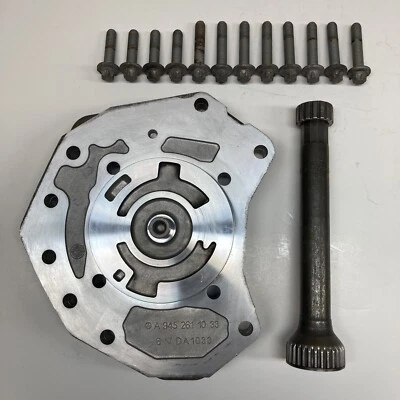 CUBIERTA BOMBA ACEITE DETROIT DIESEL DT12 A9452611033. EJE BOMBA ACEITE A9602690010 Foto 1 de 4