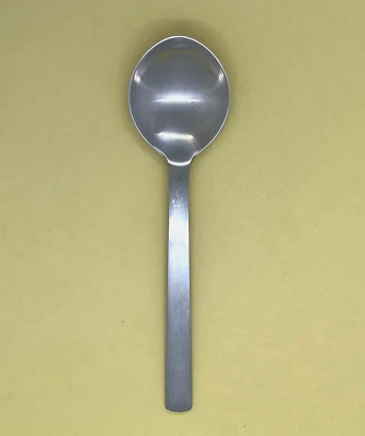 GEORG JENSEN NUEVA YORK GOTHAM CUBIERTOS DE ACERO INOXIDABLE SATINADO LUGAR DE DINAMARCA / CUCHARA SOPA Foto 1 de 4