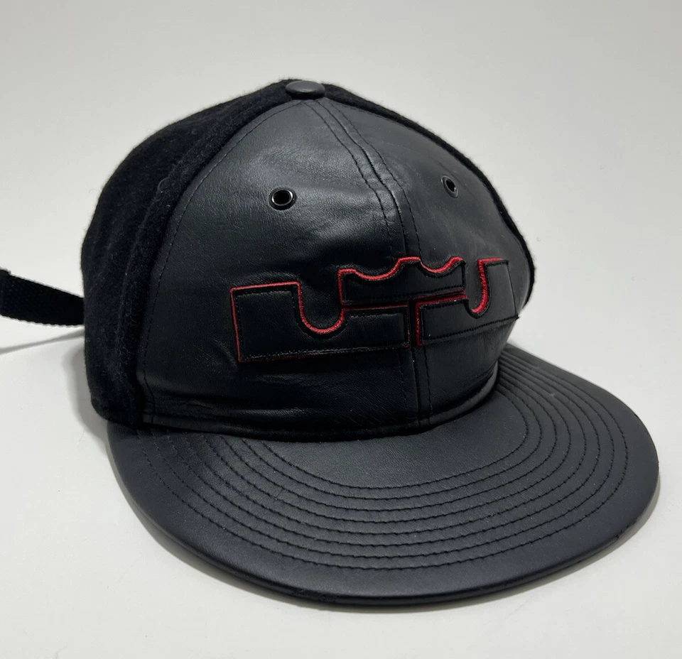 NIKE LeBRON KING JAMES TRUE CROWN GORRA/GORRA NEGRA AJUSTABLE Foto 1 de 4