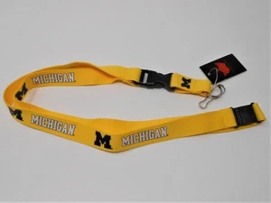 New Licensed Michigan Wolverines Quick Release Key Chain Clip Lanyard S142 - Picture 1 of 4
