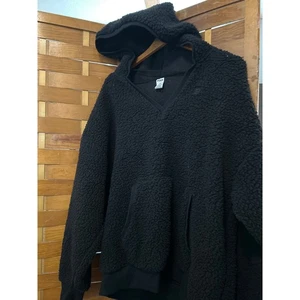 PINK Victoria's Secret Sherpa Fleece Hoodie Pullover V-Ausschnitt schwarz Gr. LG - Bild 1 von 3