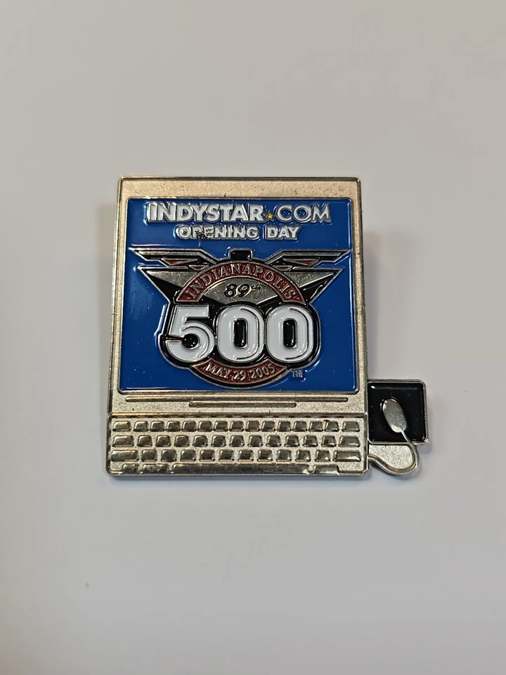 Indianapolis 500 89th Running Pin Indystar.com Opening Day 2005 Limited Edition - Image 1 of 4