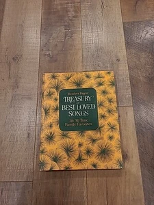 Treasury of Best Loved Songs : 114 All-Time Family Favorites by Reader's Digest - Picture 1 of 5