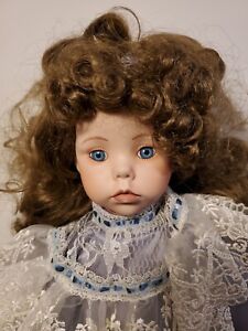Seymour Mann porcelain doll 261/2500 Connoisseur Collection