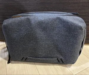 Peak Design Tech Pouch Charcoal Organizer for Cables, Batteries, SD Cards Used - Picture 1 of 5