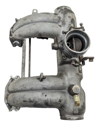 Colector de admisión 73-81 Mercedes 240D tipo 123 y 115 Foto 1 de 4