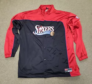 Abrigo Chaqueta de Baloncesto NBA Philadelphia 76ers Sixers Rojo y Negro Abotonada 4XL - Imagen 1 de 6