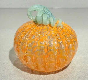 Handblown Glass Orange Speckled Pumpkin Curled Stem 3.75"x 4.25" Halloween Fall - Picture 1 of 6