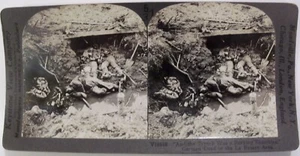 WW1 "TEDESCO MORTO NELLA ZONA LA BASSE" KEYSTONE STEREOVIEW V18858 - Foto 1 di 3
