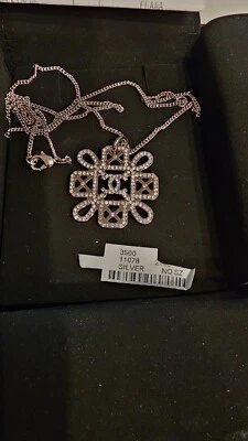 AUTÉNTICO CHANEL CC Cristal y Metal Flor Camelia Colgante Collar Caja y Etiqueta Foto 1 de 4