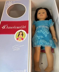 My American Girl 18" Puppe #60 schwarze Haare 2013 mit Halskette Top Zustand - Bild 1 von 6