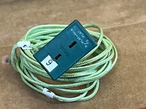 Conector de termopar hembra Omega MJP-R/S-F con cables de acompañamiento verde - Imagen 1 de 6