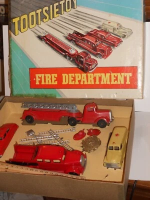 LOTE AMBULANCIA CAMIÓN DE BOMBEROS TOOTSIETOY VINTAGE AÑOS 50 SET COMPLETO CAJA Foto 1 de 3