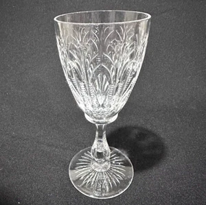 Cristal Corte Stuart England CHURCHILL Firmado 6.5" VIDRIO DE VINO DIFÍCIL DE ENCONTRAR - Imagen 1 de 3