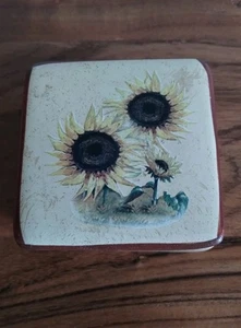 Vintage Sunflower Trinket Box - Picture 1 of 5