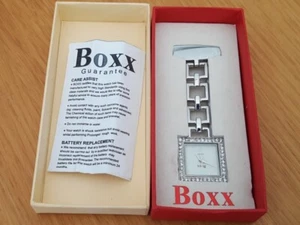 Herren Damen Verschiedene Gummi Gold Silberton Verziert Boxx Krankenschwestern Anhänger Uhr - Bild 1 von 42