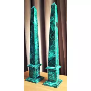 Obelisco de piedra de malaquita aleatorio de 36" diseño hecho a mano arte histórico píldora 2 piezas - Imagen 1 de 3