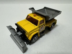 1990 Matchbox Highway Maintenance Nice Vintage Yellow Truck In Nice Condition - Picture 1 of 3
