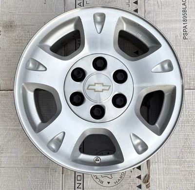 02-06 One Wheel Rim 17” Chevy Avalanche 1500 Machined # 5130 9593873 (2) - Imagem 1 de 4