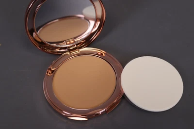 TARTE High-Performance Naturals Smooth Operator Bronceado .39 Oz. COLOR BRONCEADO Foto 1 de 4