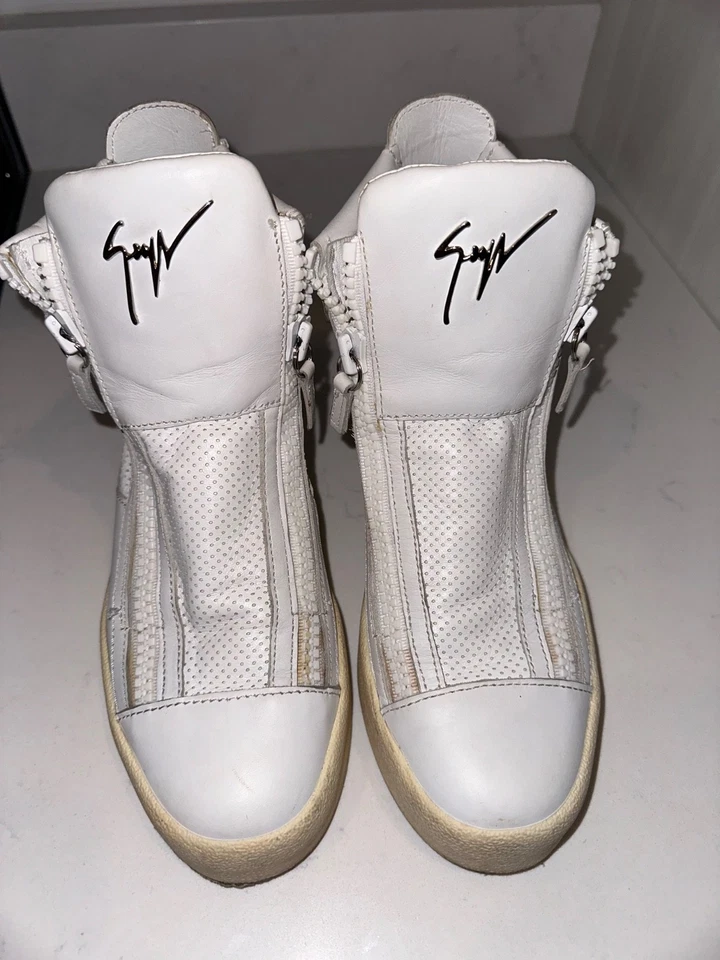 Zapatillas Giuseppe de caña alta blancas vintage para mujer blancas plateadas talla 37 (6,5-7 EE. UU.) Foto 1 de 4