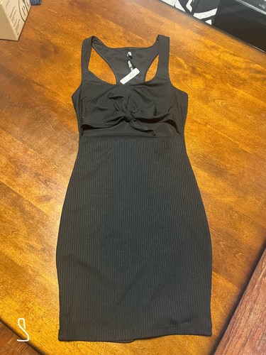 UNDERCOVER Abito sportivo Victoria Secret VSX nero con ritaglio nodo piccolo