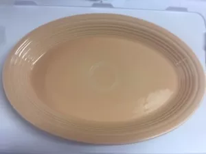Plato para servir ovalado Fiesta Ware 13 1/2" - albaricoque - Imagen 1 de 4