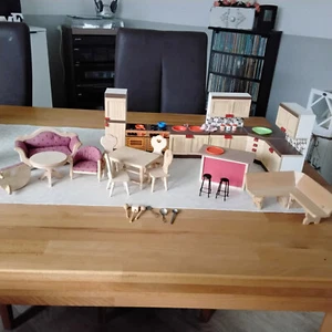 Bodo Hennig Konvolut Puppenhaus / Puppenstube Möbel Zubehör - Bild 1 von 6