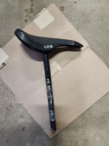 Uni Turbo Black Seat / Seat Post Old School BMX 7/8 " - Picture 1 of 5