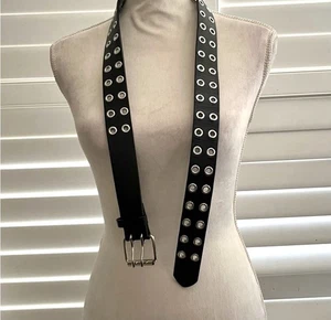 Cinturón mujer imitación cuero negro plata ojales 42 pulgadas largo (L-XL) - Imagen 1 de 5