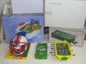 Spielzeug Konvolut, Spiele, Mini-Tischkicker, Mini-Billiard, Fußball etc. - Bild 1 von 9