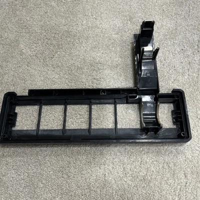 Placa de suela inferior Hoover Windtunnel con 4 tornillos ~ ~ UH70935 Foto 1 de 4